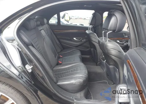 2017 Mercedes-Benz S 550 z USA, uszkodzony, nr VIN WDDUG8CB4HA323178